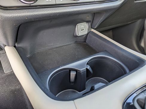 Used 2023 Honda HR-V LX image 28