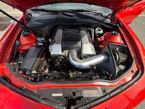 Used 2010 Chevrolet Camaro SS RWD image 12