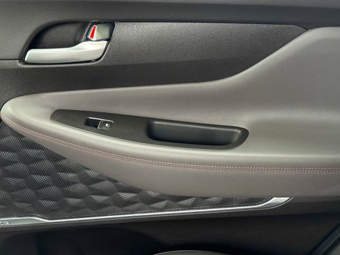 Used 2019 Hyundai Santa Fe Limited image 16