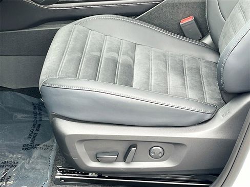 New 2025 Mitsubishi Outlander AWD image 20