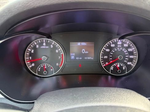 Used 2020 Kia Optima LX image 17