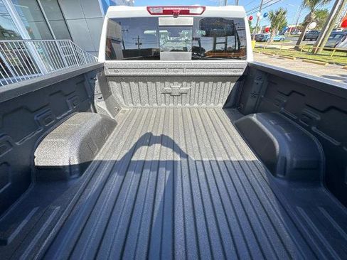 New 2026 Chevrolet Silverado 1500 High Country RWD image 8