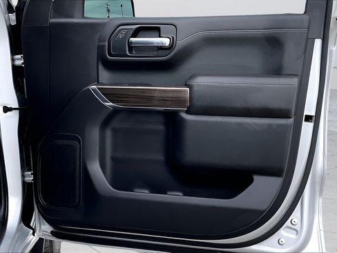 Used 2022 Chevrolet Silverado 1500 RST RWD image 25