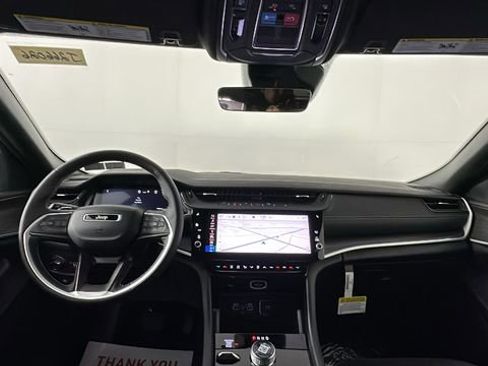 New 2026 Jeep Grand Cherokee Laredo image 16