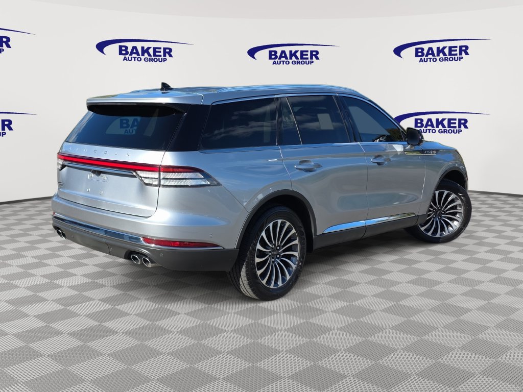Used 2021 Lincoln Aviator Reserve w/ Equipment Group 201A AWD/4WD image 3
