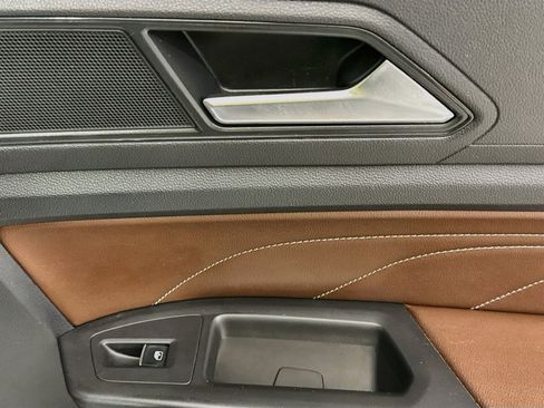 Used 2022 Volkswagen Atlas SE w/ Panoramic Sunroof Package FWD image 29