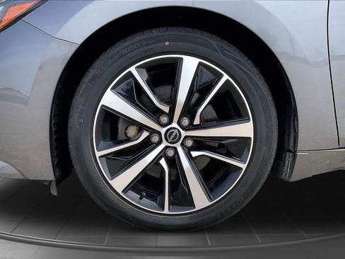 Used 2023 Nissan Maxima SL FWD image 40