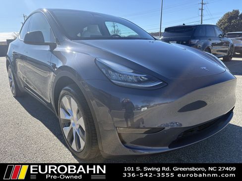 Used 2023 Tesla Model Y Long Range image 25
