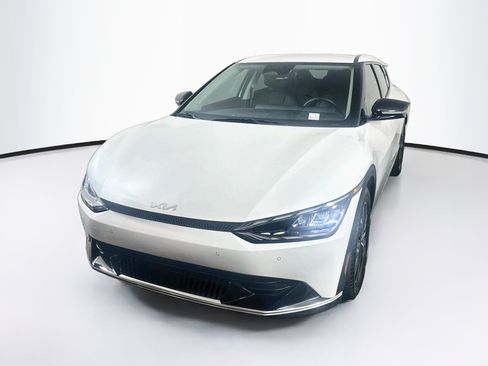 Used 2023 Kia EV6 Wind RWD image 3
