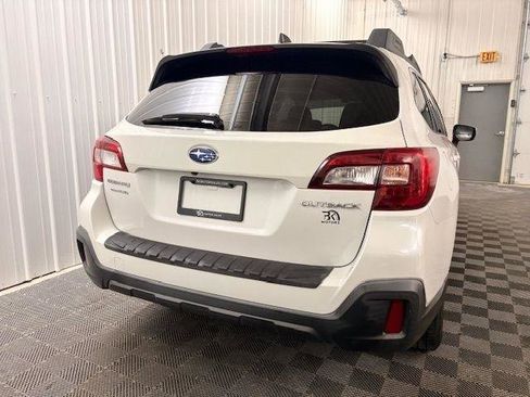 Used 2019 Subaru Outback 2.5i Limited image 25