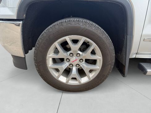 Used 2018 GMC Sierra 1500 SLT w/ SLT Premium Package AWD/4WD image 14