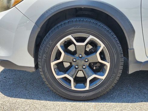 Used 2015 Subaru Crosstrek 2.0i Premium w/ Popular Package #1 AWD/4WD image 9