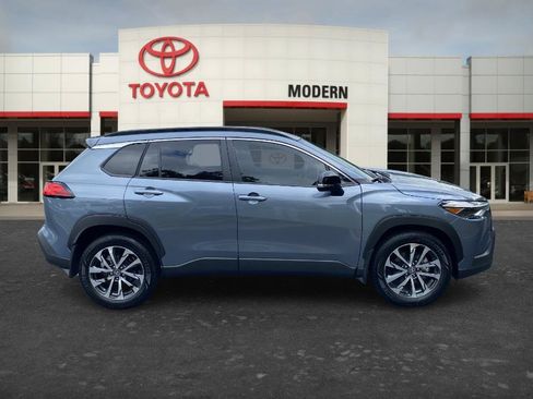 Certified 2025 Toyota Corolla Cross XLE w/ Convenience Package AWD/4WD image 4