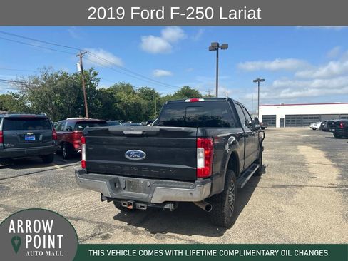 Used 2019 Ford F250 Lariat w/ Lariat Value Package AWD/4WD image 3