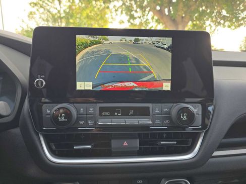 Certified 2025 Toyota Grand Highlander FWD image 27