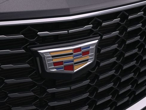 Used 2023 Cadillac XT4 Luxury w/ Driver Awareness Package FWD image 20