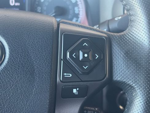 Used 2020 Toyota Tacoma TRD Sport AWD/4WD image 25