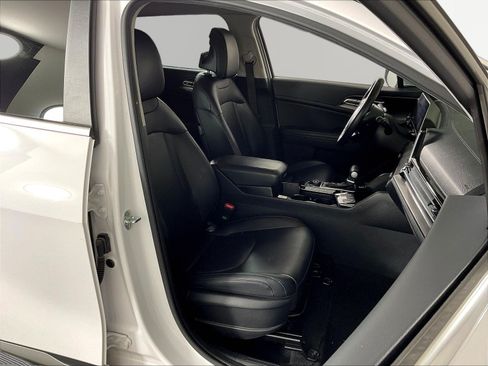 Used 2023 Kia Sportage EX FWD image 28