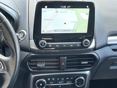 Used 2019 Ford EcoSport SES w/ SES Black Appearance Package image 10