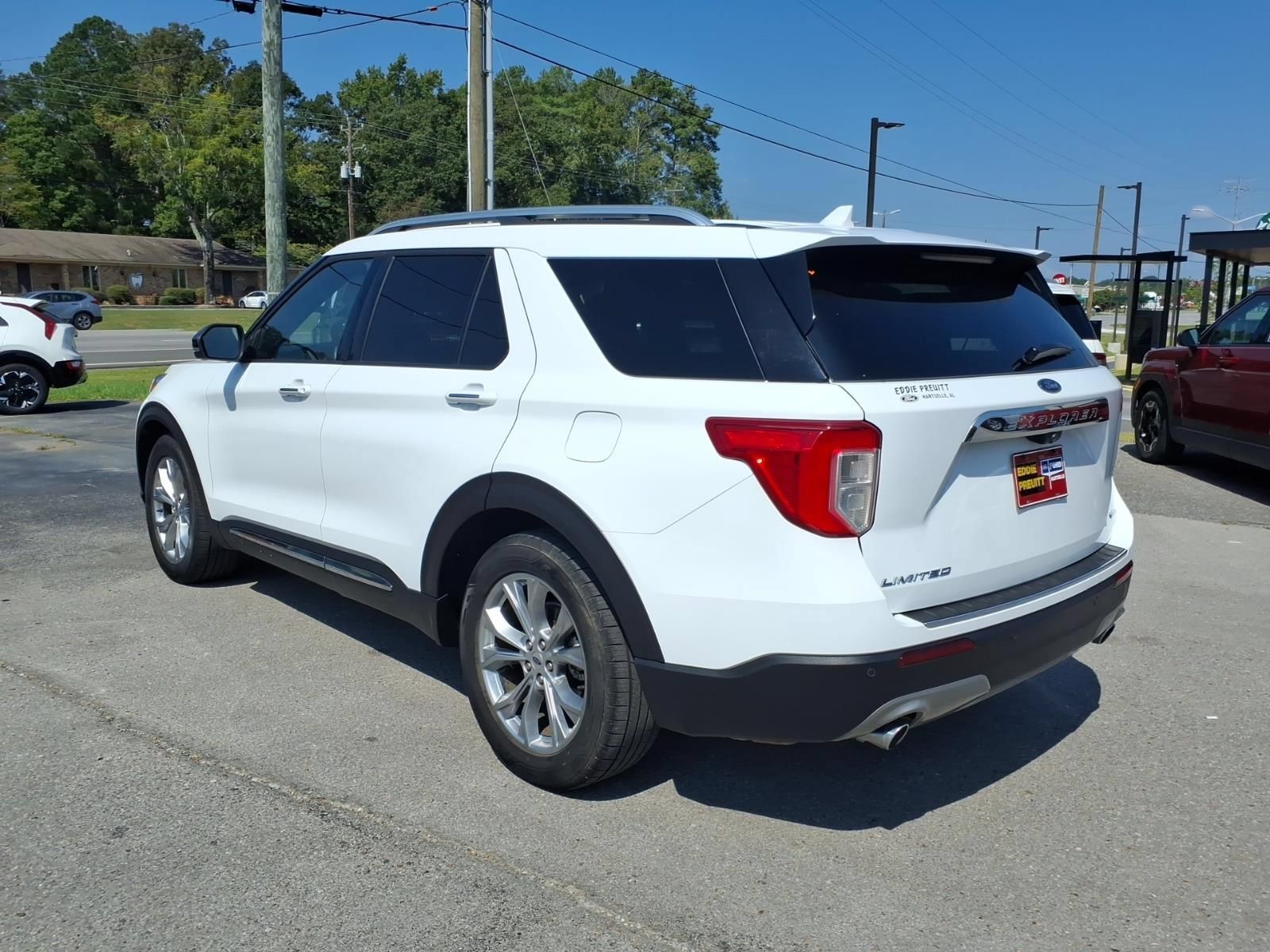 Used 2020 Ford Explorer Limited RWD image 3
