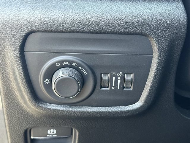 New 2026 Jeep Grand Cherokee Altitude AWD/4WD image 24