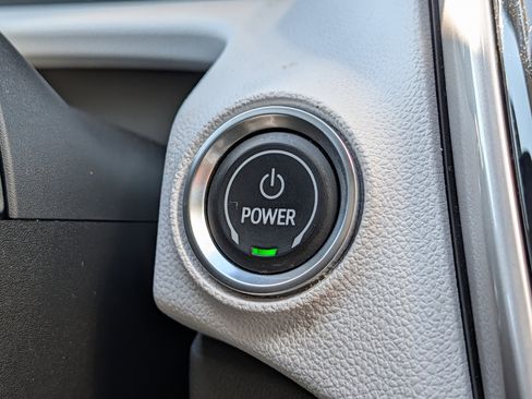 Certified 2023 Chevrolet Bolt EUV Premier w/ Sun & Sound Package FWD image 25