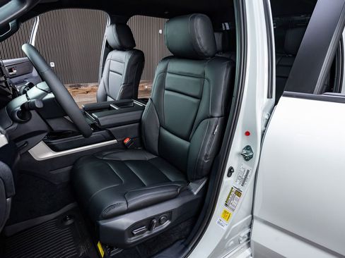 Used 2026 Toyota Tundra SR image 29