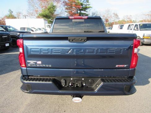 Used 2022 Chevrolet Silverado 1500 RST w/ Convenience Package II image 4