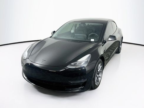 Used 2021 Tesla Model 3 Standard Range Plus RWD image 3