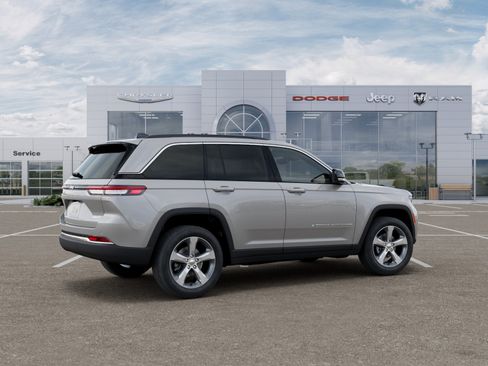 New 2026 Jeep Grand Cherokee Limited AWD/4WD image 30