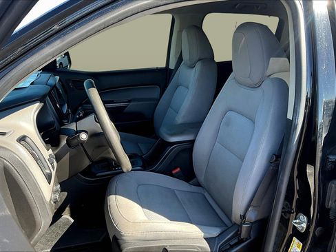 Used 2018 Chevrolet Colorado W/T w/ Custom Special Edition image 22