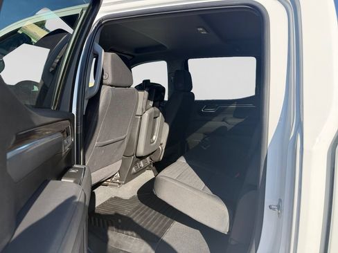 Used 2025 Chevrolet Silverado 1500 LT RWD image 13