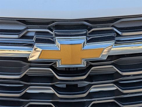 New 2026 Chevrolet Trax LS w/ LS Convenience Package FWD image 5
