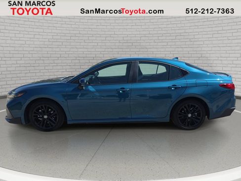 Used 2026 Toyota Camry SE w/ Convenience Package FWD image 9