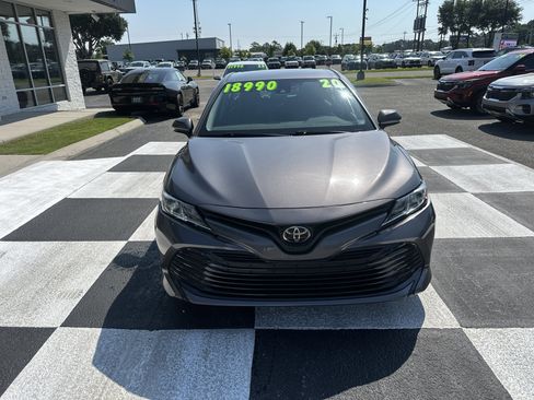 Used 2020 Toyota Camry LE FWD image 2