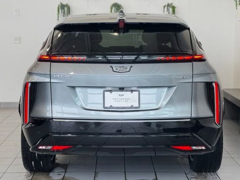 New 2025 Cadillac Lyriq Luxury AWD/4WD image 43