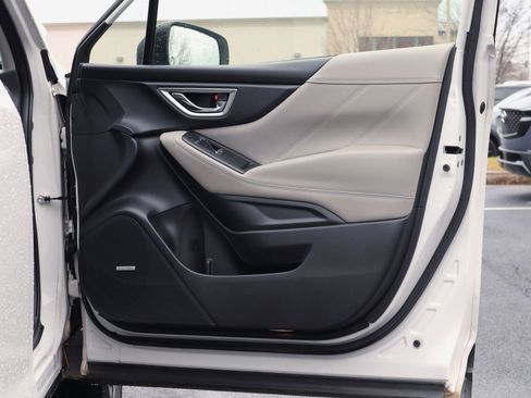 Used 2020 Subaru Forester Limited w/ Popular Package #3 image 27