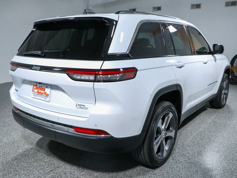 Used 2023 Jeep Grand Cherokee 4WD 4xe image 7