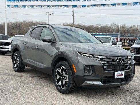 Used 2023 Hyundai Santa Cruz Limited AWD/4WD image 2