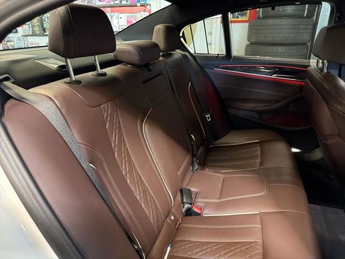 Used 2023 BMW M550i xDrive w/ Executive Package image 24