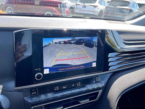 Used 2025 Toyota Camry LE image 19