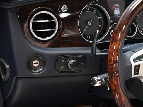 Used 2014 Bentley Continental GTC image 40