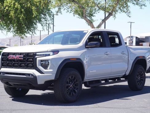 New 2026 GMC Canyon Elevation w/ Convenience Package image 4