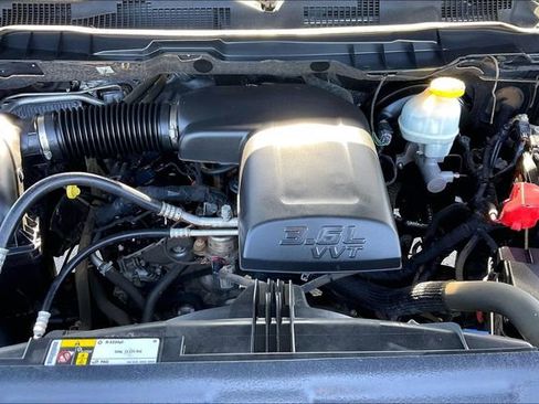 Used 2017 RAM 1500 Tradesman w/ Power & Remote Entry Group image 9