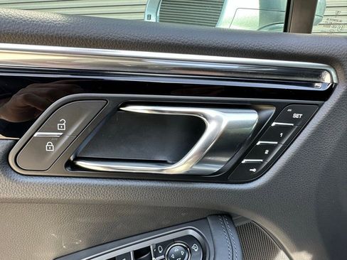 Used 2026 Porsche Macan S image 16