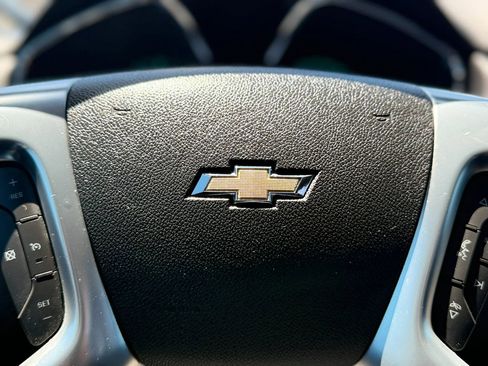 Used 2013 Chevrolet Traverse LT w/ All-Star Edition FWD image 32