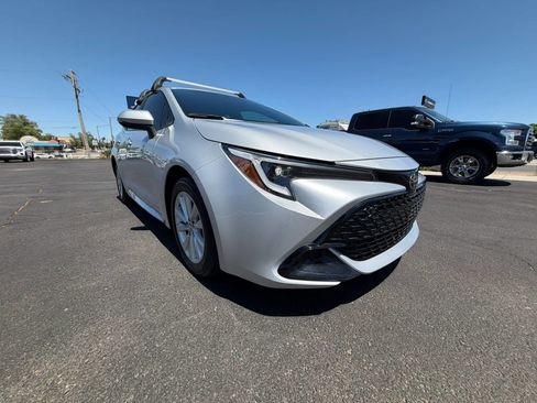 Used 2023 Toyota Corolla SE FWD image 4