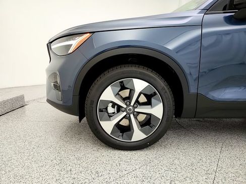 New 2026 Volvo XC40 B5 Plus w/ Protection Package Premier AWD/4WD image 25