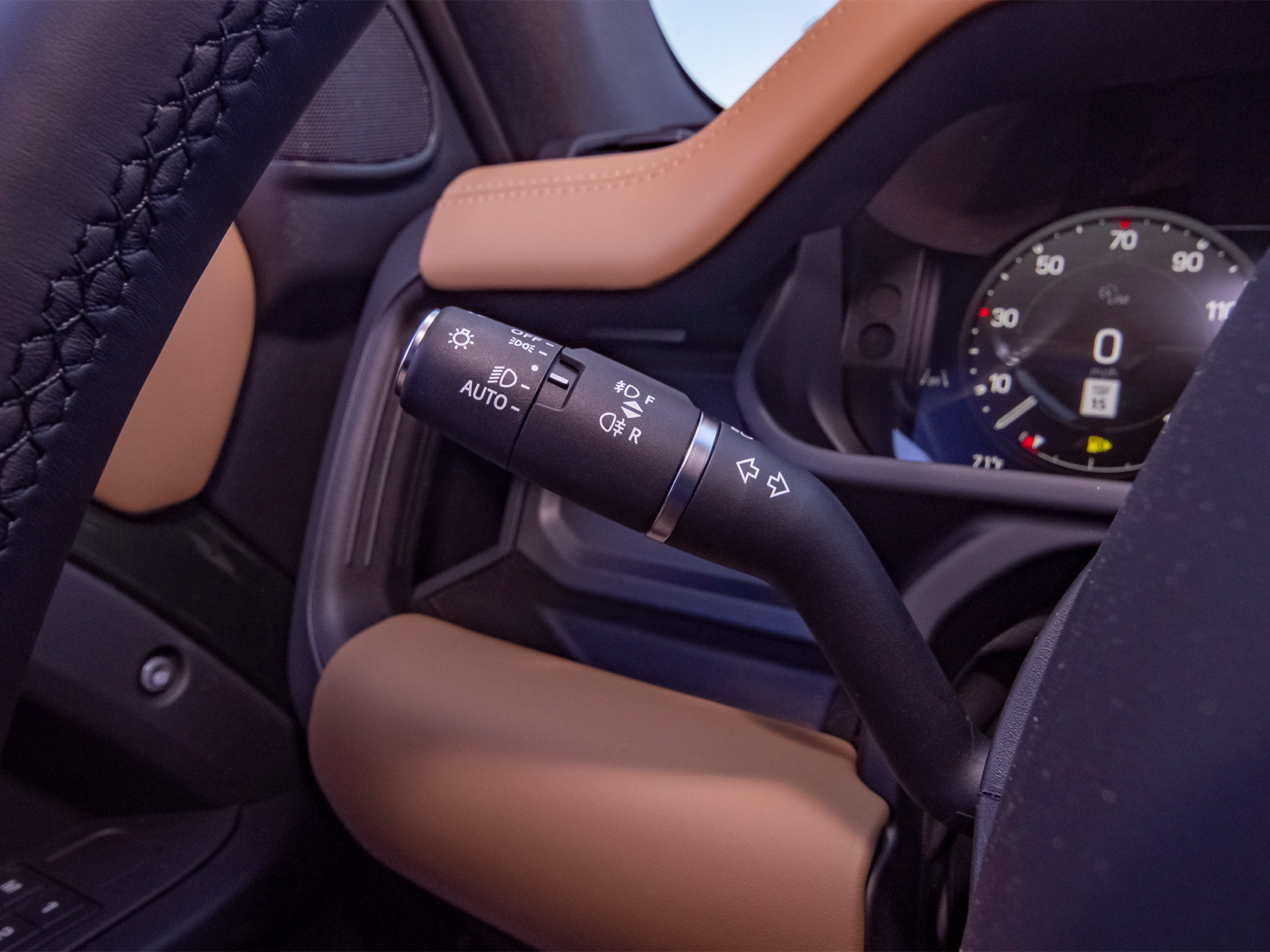 New 2026 Land Rover Defender 110 X-Dynamic SE AWD/4WD image 12