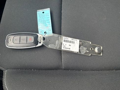 Certified 2024 Nissan Rogue S AWD/4WD image 27